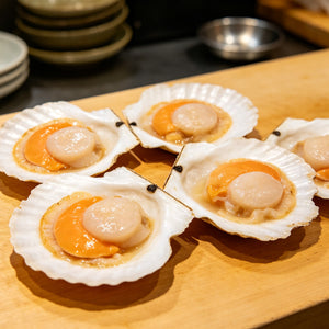Fresh Scallops in Shell with Roe